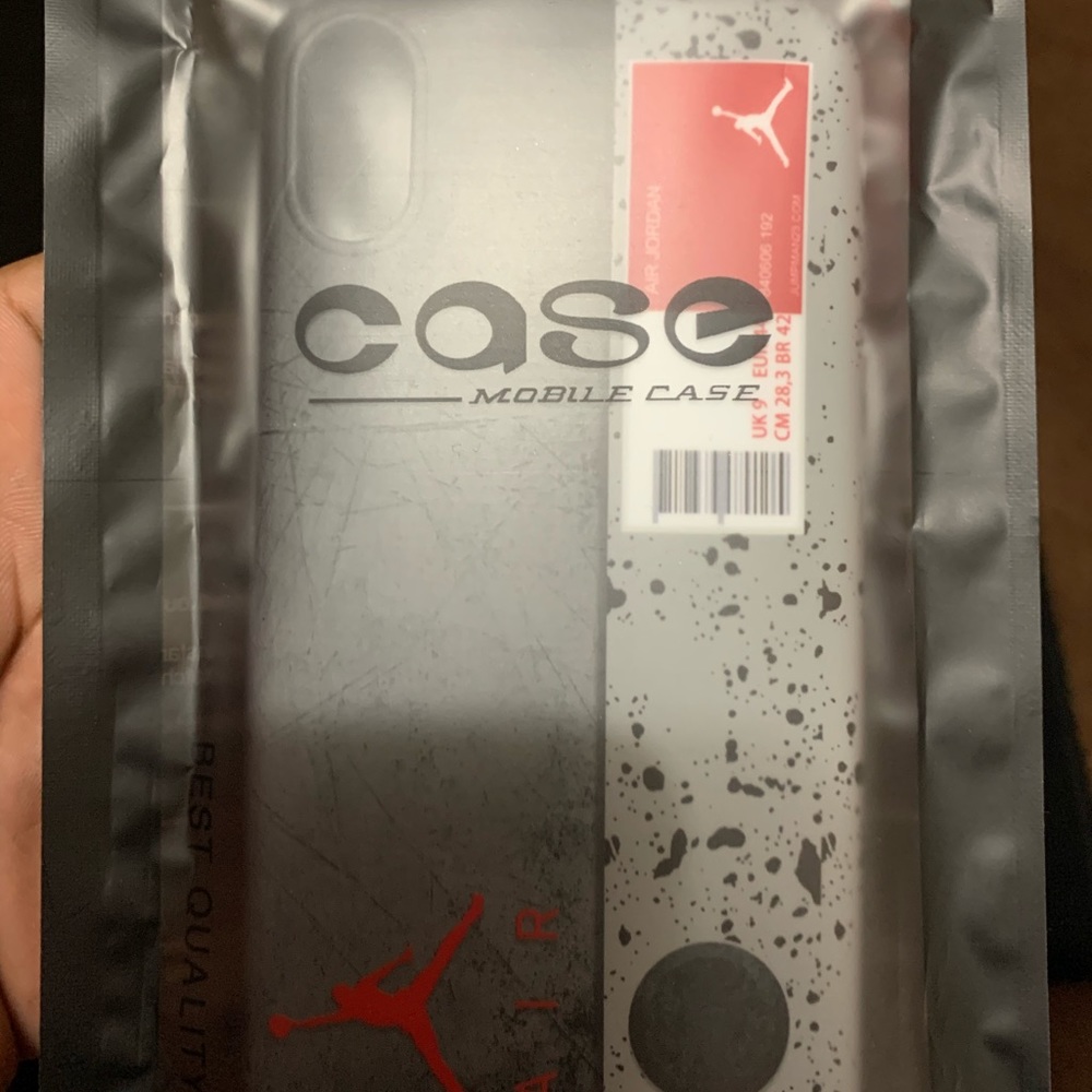 iphone xS case jordan